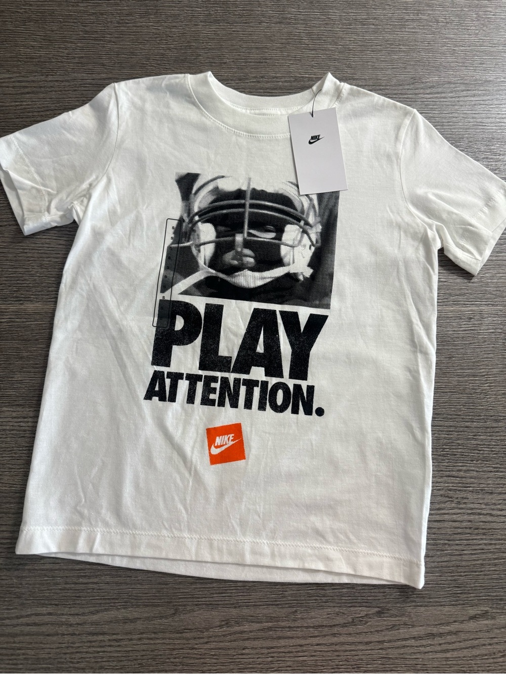 Nike Kids Graphic Training T-Shirt Size S White Play Attention Short Sleeve